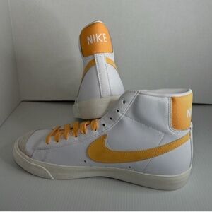 Nike Blazer Mid 77 (FD0287-100) Women’s Shoes Orange Creamsicle & White Size 9
